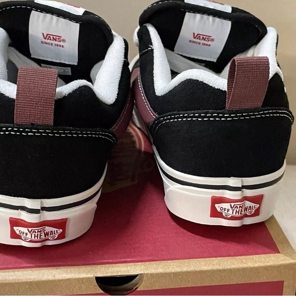 VANS KNU SKOOL SHOE BLACK/PORT Size M 6 /W 7.5 - Picture 4 of 4